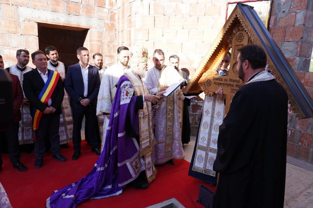 Moment istoric la Potlogi: a fost pusă piatra de temelie a Bisericii din Românești