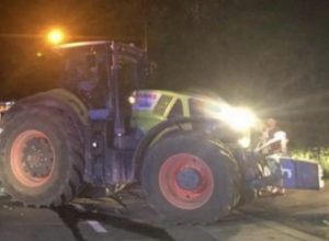 Șofer fără permis, beat și cu tractor neînmatriculat, a provoacat un accident în Odobești!