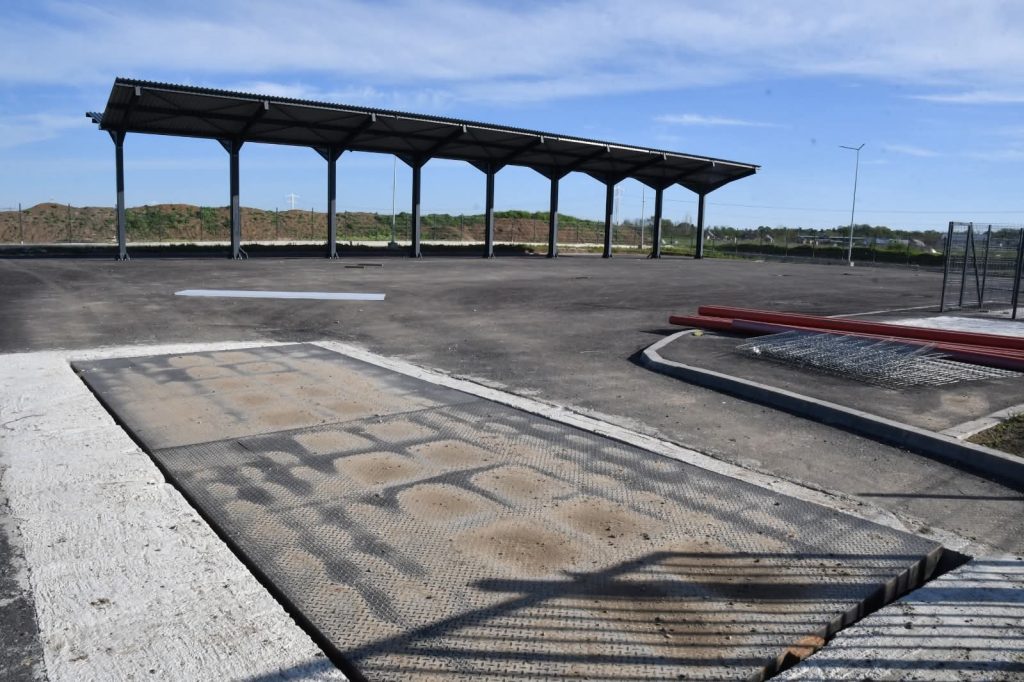 centru modern de colectare a deșeurilor la Răcari