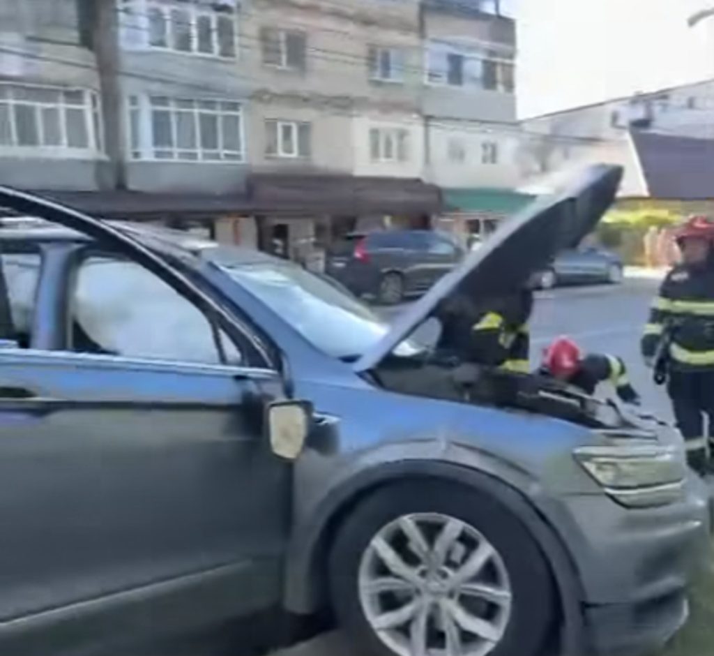 Accident grav pe DN 71: Cinci persoane, printre care doi copii, au ajuns la spital
