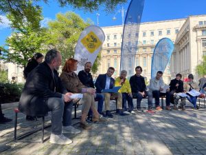 Plimbările pe Dâmbovița continuă pe 8 și 9 mai, la Debarcaderul Piața Națiunile Unite
