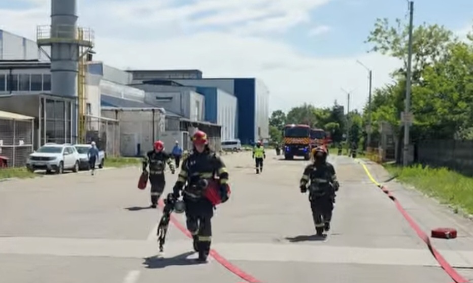 Exercițiu de amploare la Târgoviște! Scenariu cu explozie de hidrogen, incendii și victime multiple