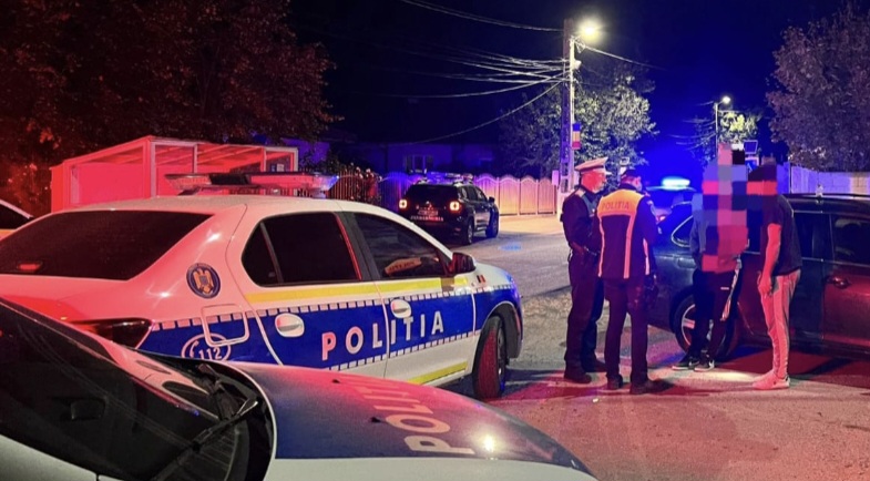 Fără permis, pe șoselele din Dâmbovița: tânăr cu dreptul suspendat și un minor depistați de polițiști Fără permis, pe șoselele din Dâmbovița: tânăr cu dreptul suspendat și un minor depistați de polițiști