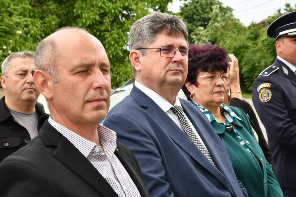 Înălțarea Domnului și Ziua Eroilor, marcate prin emoție și recunoștință la Ghimpați