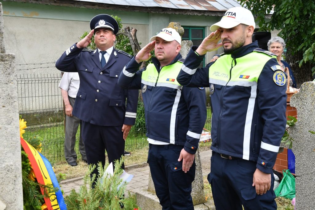 Înălțarea Domnului și Ziua Eroilor, marcate prin emoție și recunoștință la Ghimpați