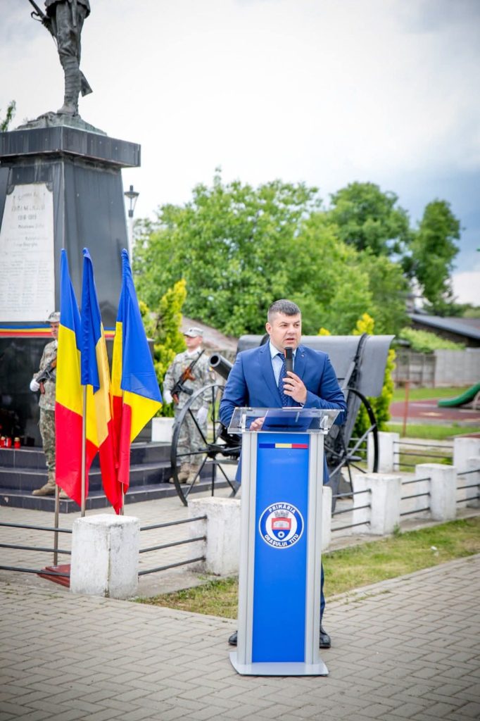 Ziua Eroilor, marcată la Titu prin ceremonii de recunoștință și respect