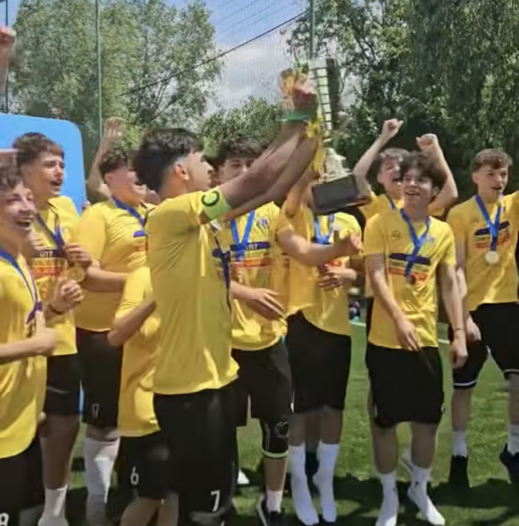 Voința Crevedia scrie istorie în fotbalul juvenil din Dâmbovița! vointa crevedia,