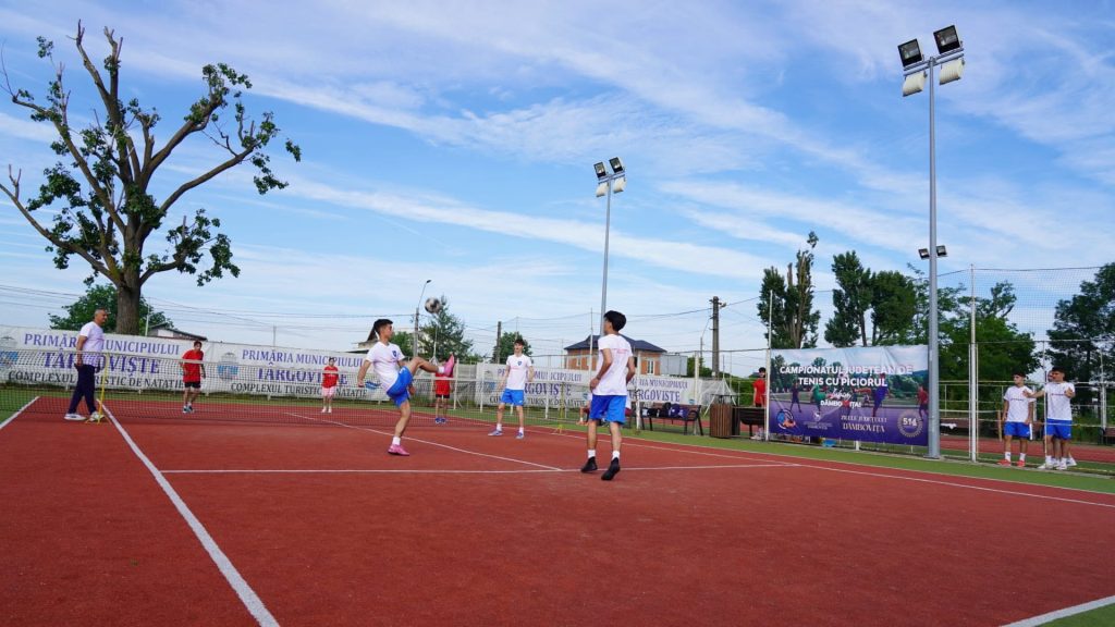 Campionatul de tenis cu piciorul