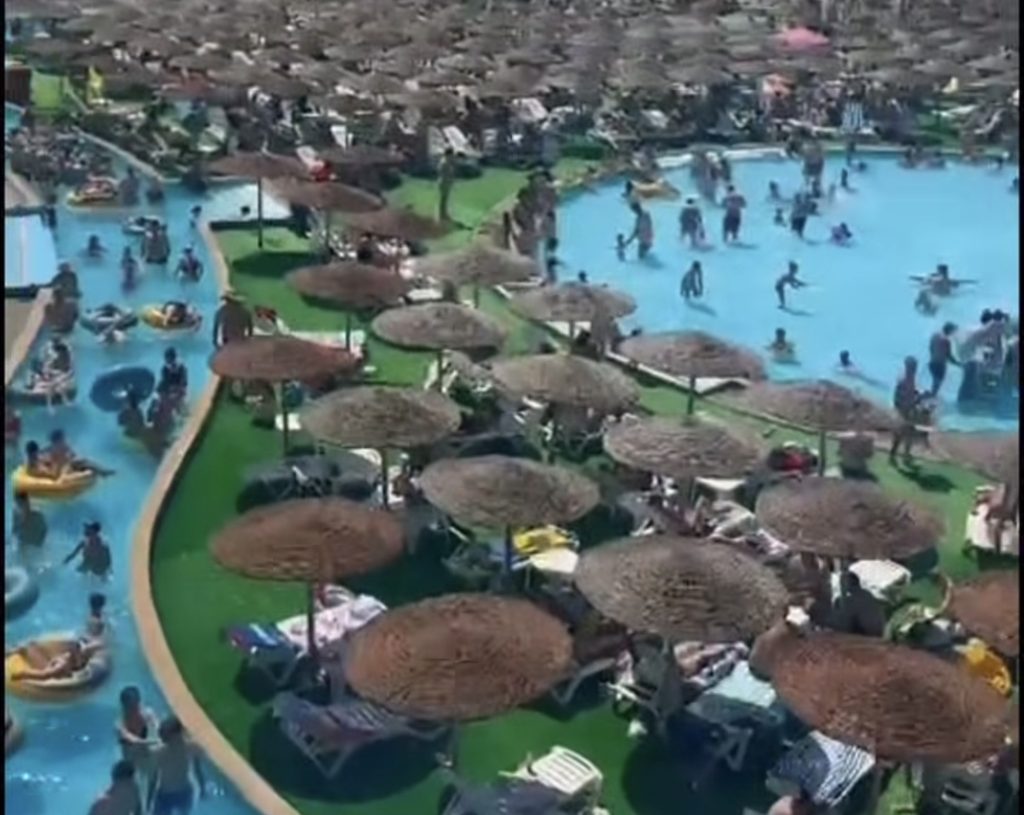 Cod roșu de distracție la Complexul Turistic de Natație Târgoviște!