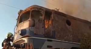 Incendiu la o locomotivă care tracta un tren de marfă, la Găești