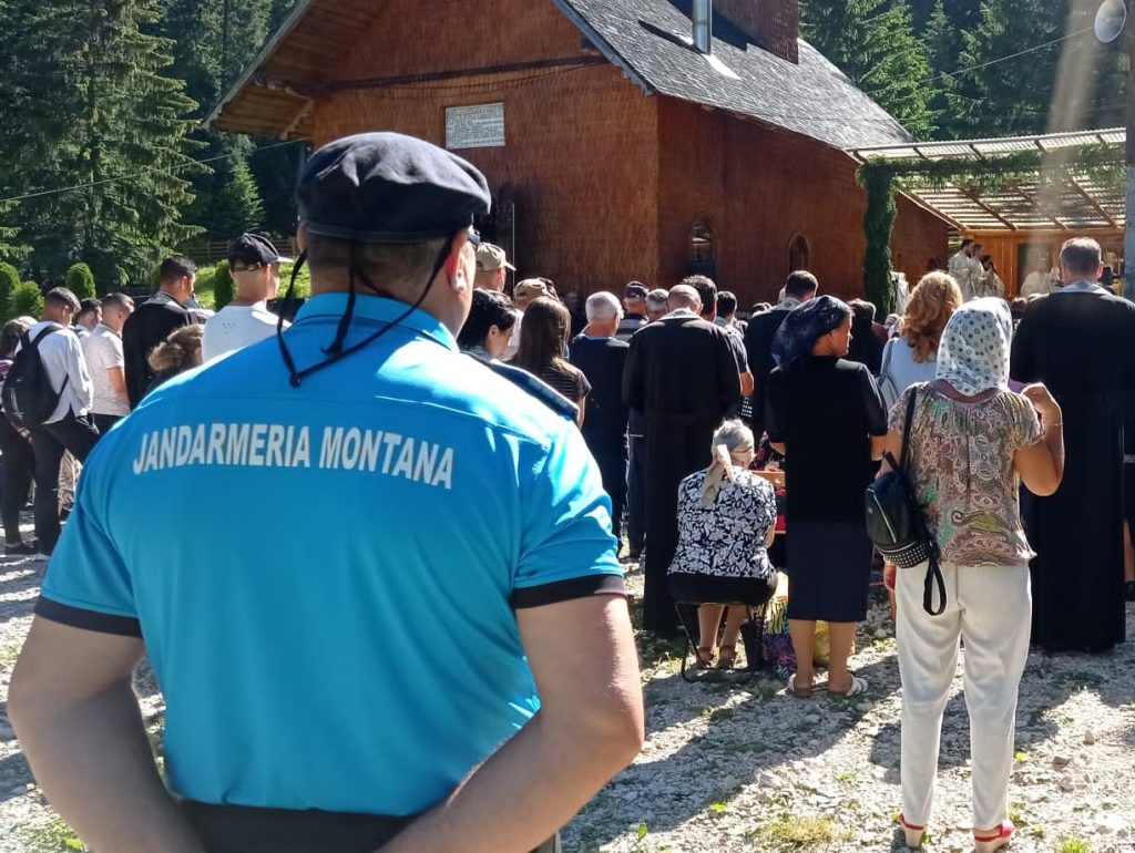 Jandarmii dâmbovițeni, la datorie în perioada 24-29 iunie pentru siguranța participanților la evenimentele publice Jandarmii dâmbovițeni