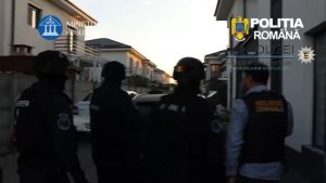 Operațiunea „STOCKAR” zguduie rețeaua mașinilor de lux furate