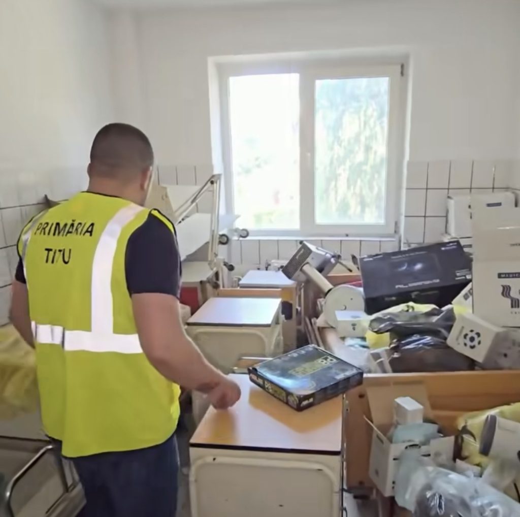 Primăria Titu a început reabilitarea completă a spațiilor din Centrul Multifuncțional