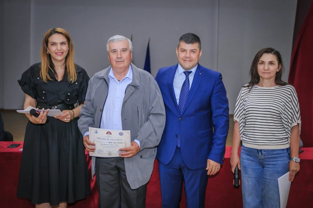 Primarul Laurențiu Costache mesaj de recunoștință pentru dascălii din Titu