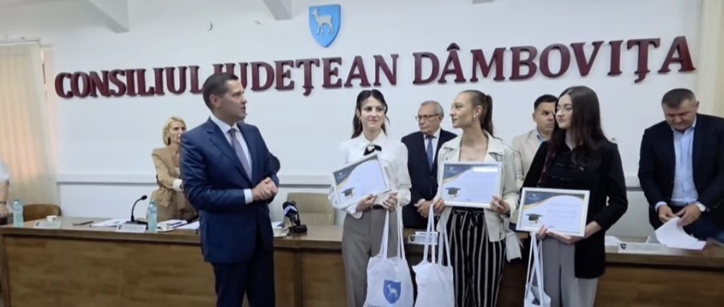 Consiliul Județean Dâmbovița premiază excelența! Patru absolvente cu media 10 la Bacalaureat, recompensate Consiliul Județean Dâmbovița