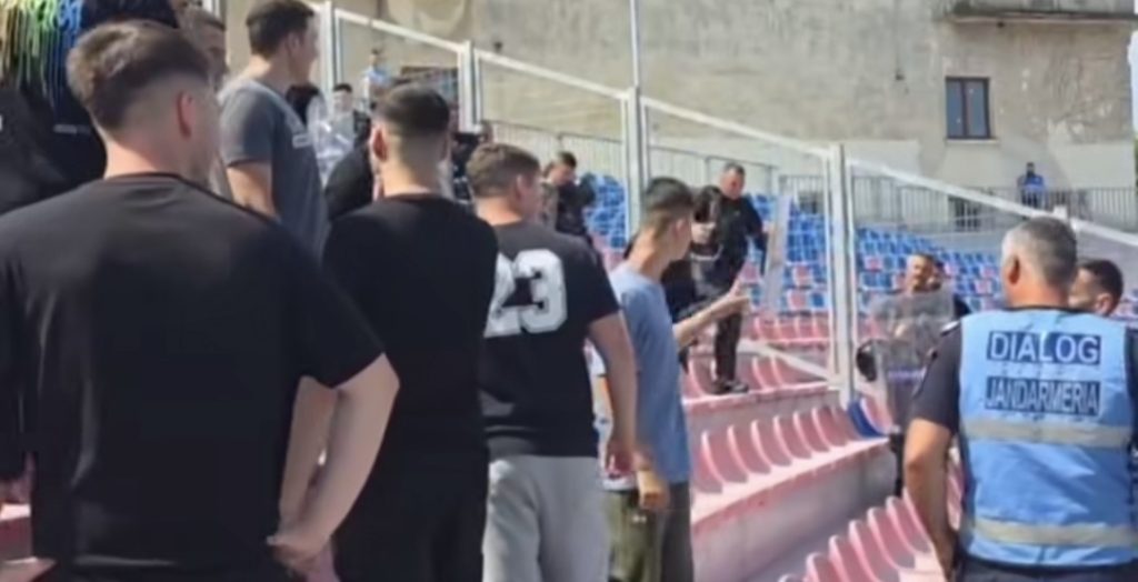 Exercițiu tactic pe Stadionul „Eugen Popescu”! Jandarmii s-au antrenat pentru evacuarea spectatorilor agresivi