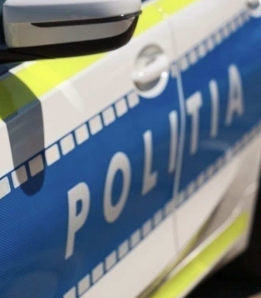 Jaf de 42.000 de lei la Comișani! O femeie din Ulmi, reținută după ce ar fi furat banii din casa bunicilor Jaf de 42.000 de lei
