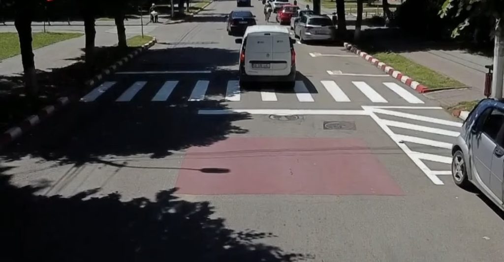 Titu continuă să se modernizeze! Noi marcaje rutiere pentru siguranța participanților la trafic Titu continuă să se modernizeze! Noi marcaje rutiere pentru siguranța participanților la trafic
