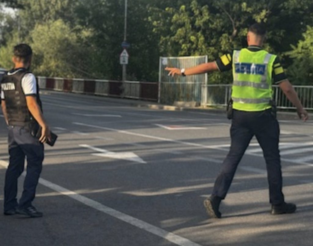 Val de dosare penale pe șoselele din Dâmbovița! Șoferi fără permis, vehicule neînmatriculate și alcool la volan Val de dosare penale pe șoselele din Dâmbovița! Șoferi fără permis, vehicule neînmatriculate și alcool la volan