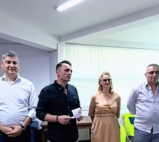106 seniori din Târgoviște nu vor fi singuri! Sprijin la domiciliu, locuințe adaptate și buton SOS, prin fonduri europene 106 seniori din Târgoviște