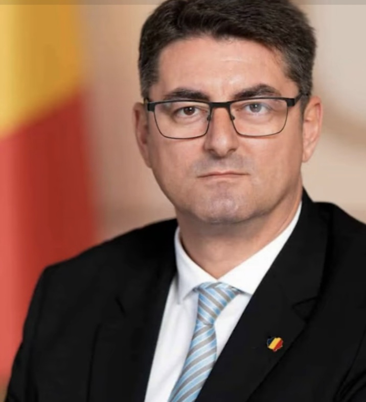 AUR pune condiții pentru guvernare: două tururi la alegeri, mai puțini parlamentari și tăierea subvențiilor pentru partide AUR pune condiții pentru guvernare: două tururi la alegeri, mai puțini parlamentari și tăierea subvențiilor pentru partide