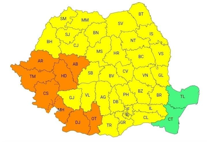 Dâmbovița fierbe! 37 de grade ziua și nopți tropicale Dâmbovița fierbe