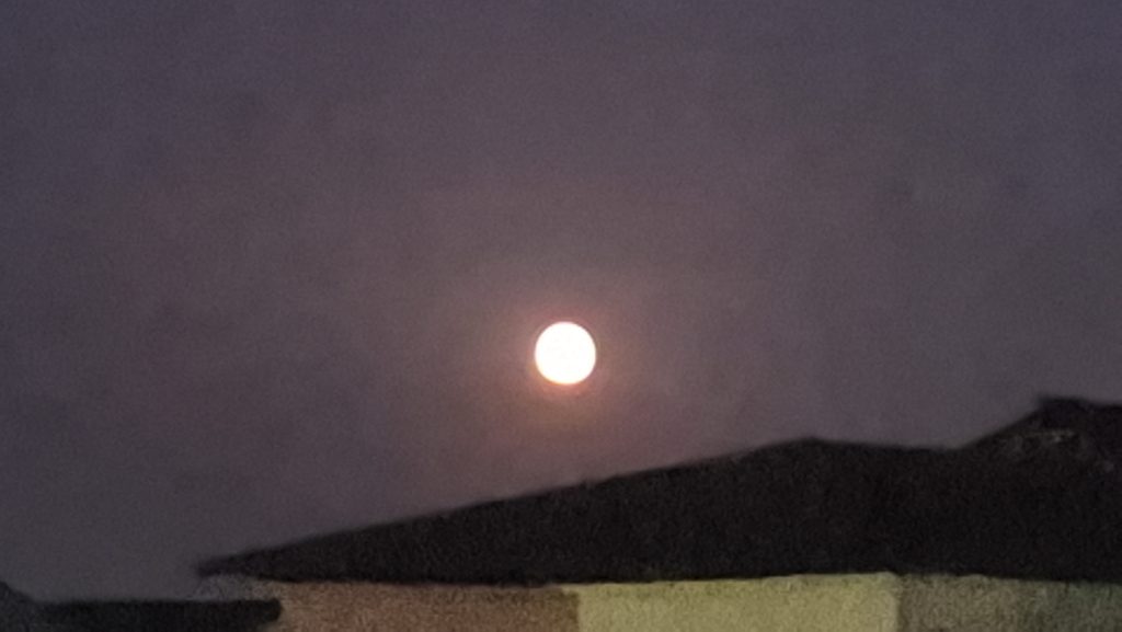 Luna Sturionului, spectacol pe cer: eclipsă parțială de Lună vizibilă din România Luna Sturionului,