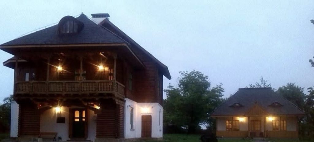 Noaptea Muzeelor la Sate revine în Dâmbovița: trei obiective își deschid porțile 